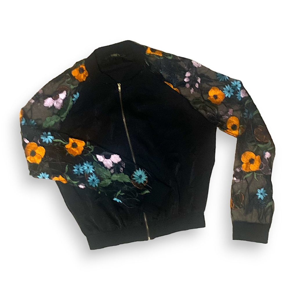 Day G Floral Meshed Sleeved Jacket Size Small